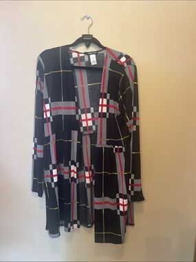 Black Plaid Long-Sleeve V-Neck Women's Top